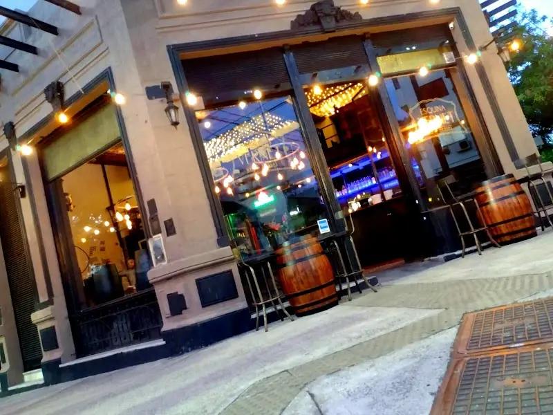 Esquina Vernet BAR, imagen 1