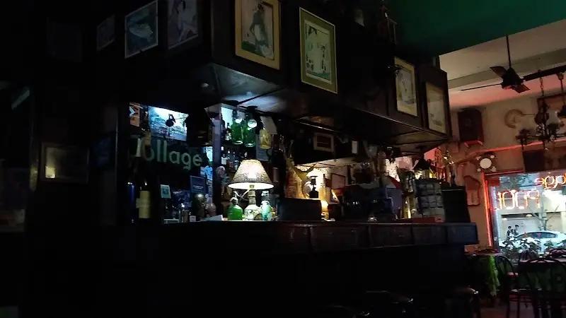 Bar Collage, imagen 4