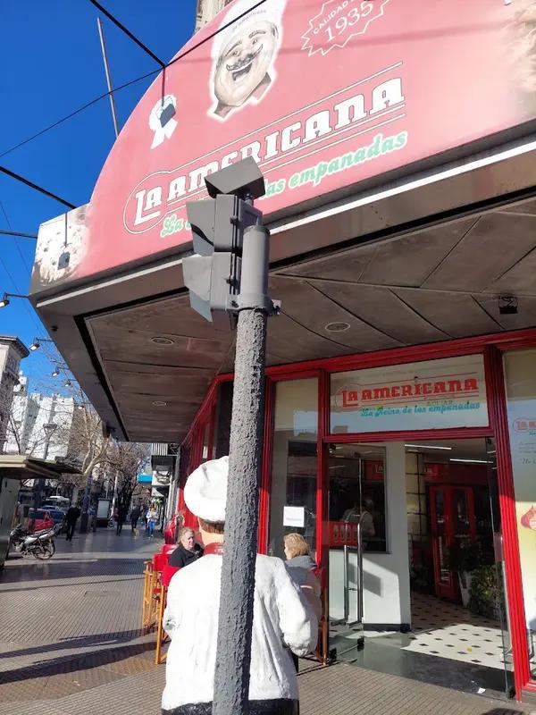 La Americana, La Reina de las Empanadas, imagen 1