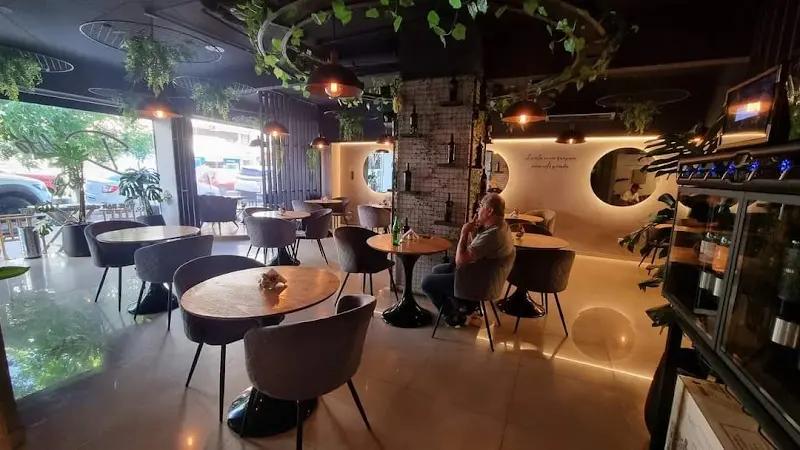 Delito Wines Coffee & Wine Bar, imagen 6